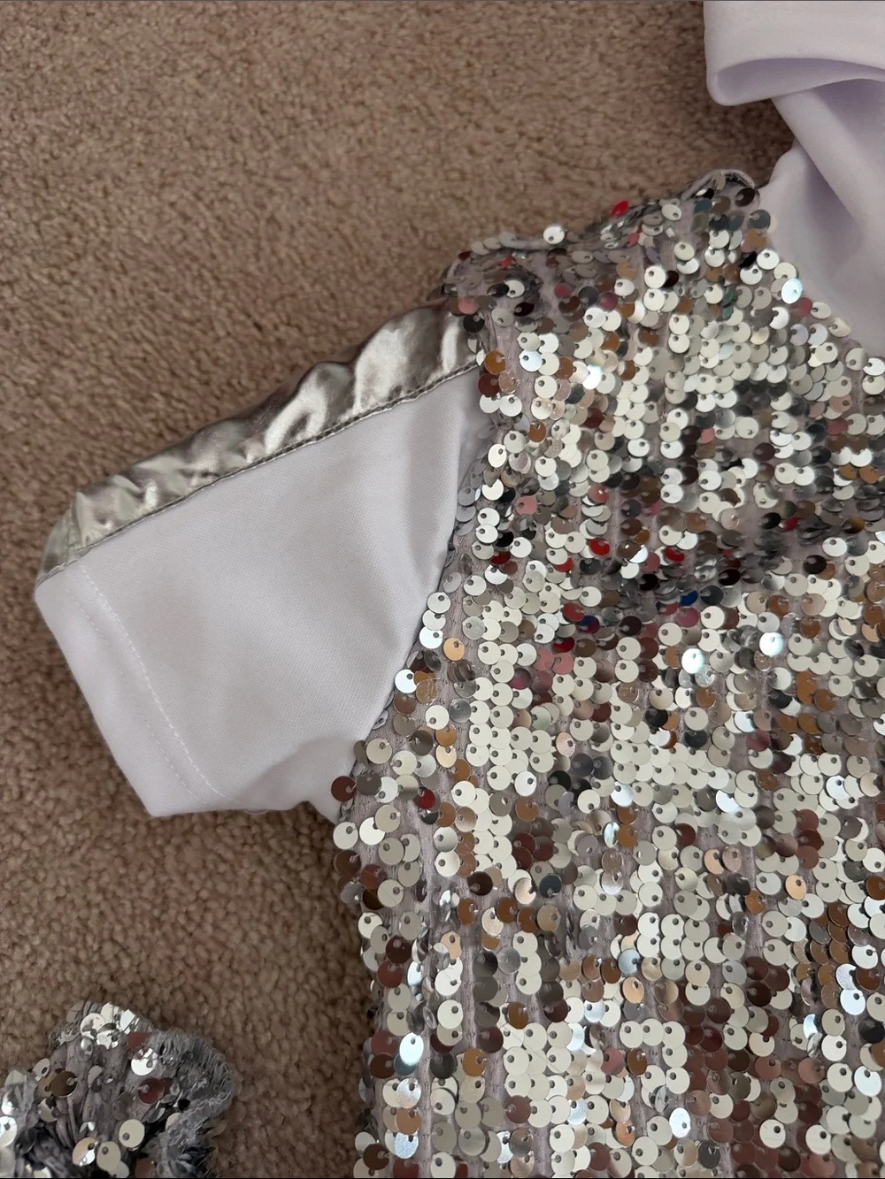 Weissman IC intermediate child approx 8-Silver Sequin Hoodie Set - Kids Costume
